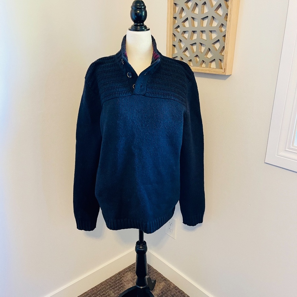 Ted Baker Mens Pullover Sweater with 3 button closure